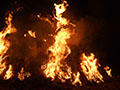 Hüttenbrennen: In vollen Flammen. Der Winter wird vertrieben., Bild: WH