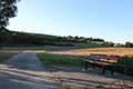 Auf dem Weg durch das Nimstal hier ein Blick zurück und dann den Berg hinauf Richtung Wiesengrund, Bild: EL