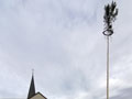 Maibaum an der Kirche., Bild: EL