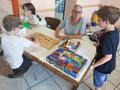 Mal- und Spieltisch wie immer gut besucht, Bild: IL
