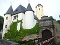 Die Wasserburg mit Blick auf das Hofportal
24.07.2015